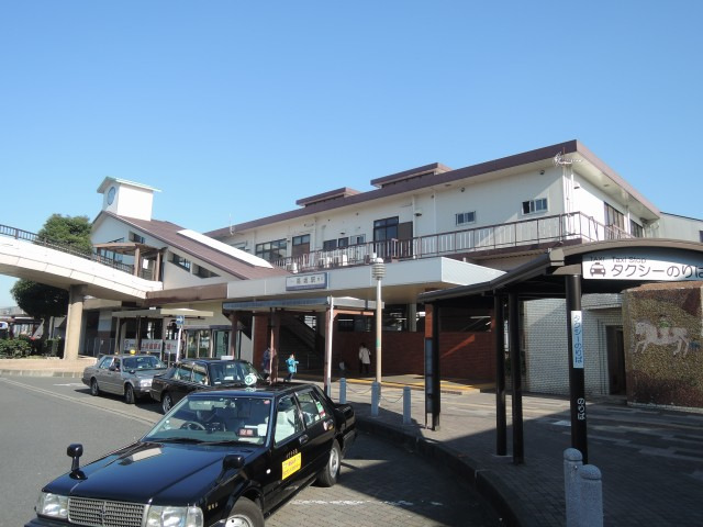 高坂駅西口